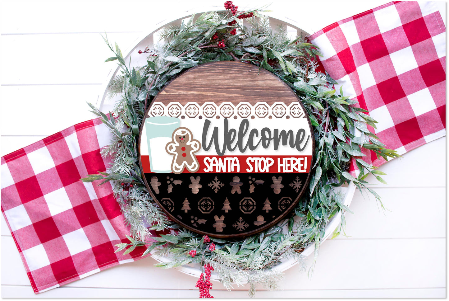 Santa Stop Here Round