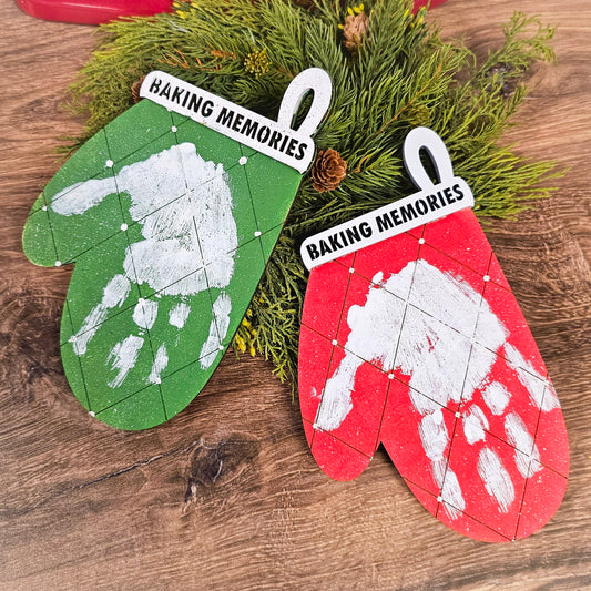 Baking Memories Oven Mitt