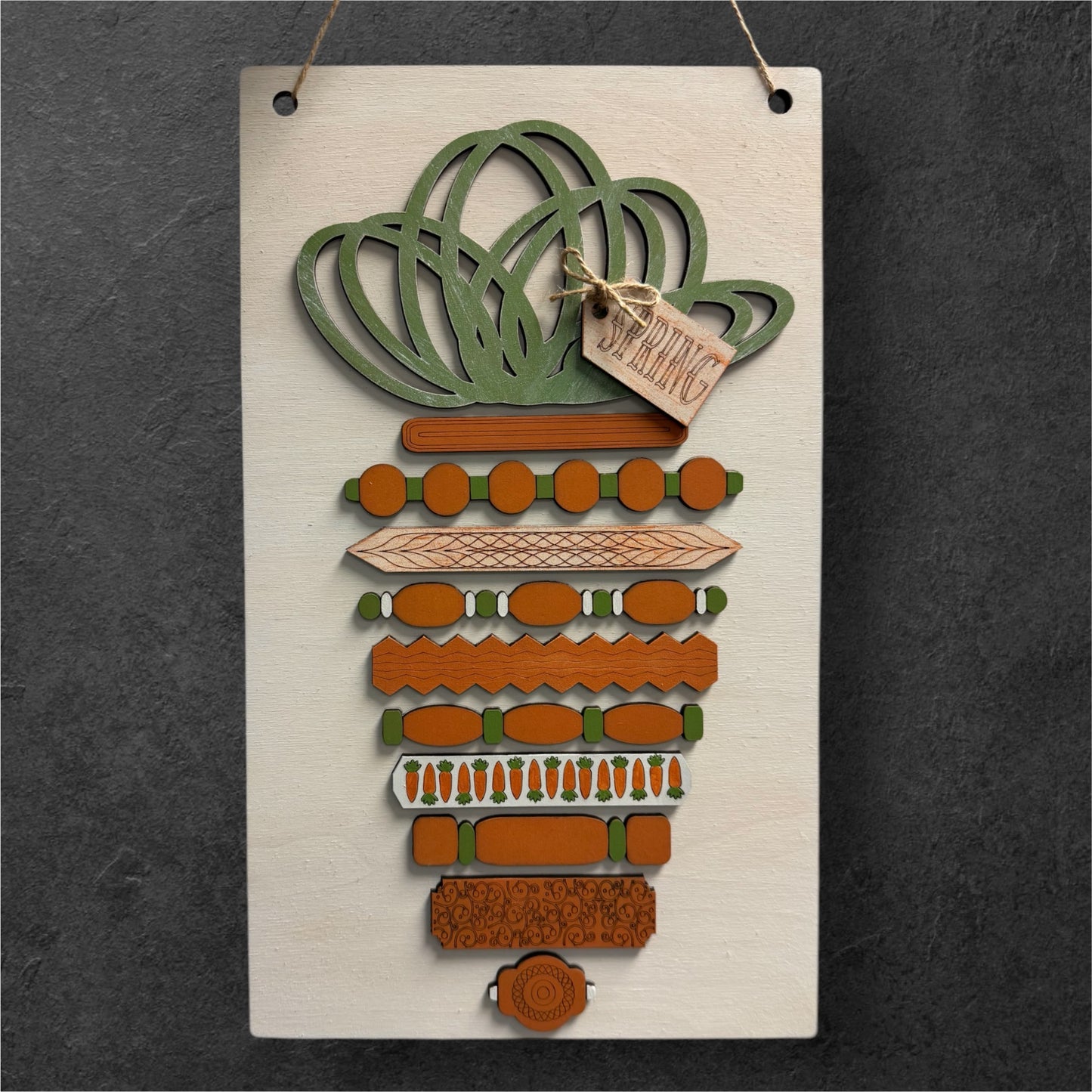 DIY Spindle Carrot Sign