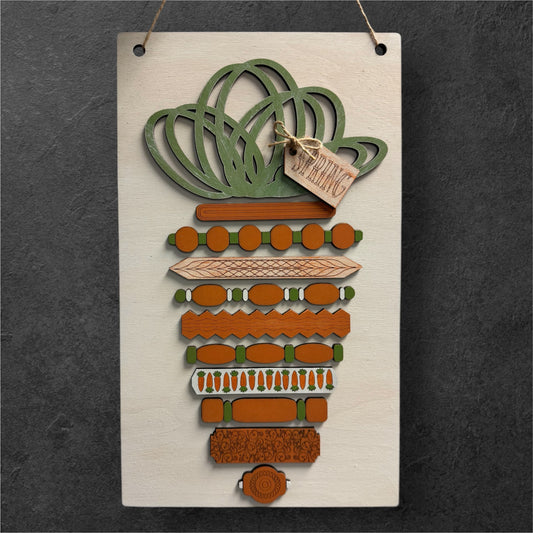 DIY Spindle Carrot Sign