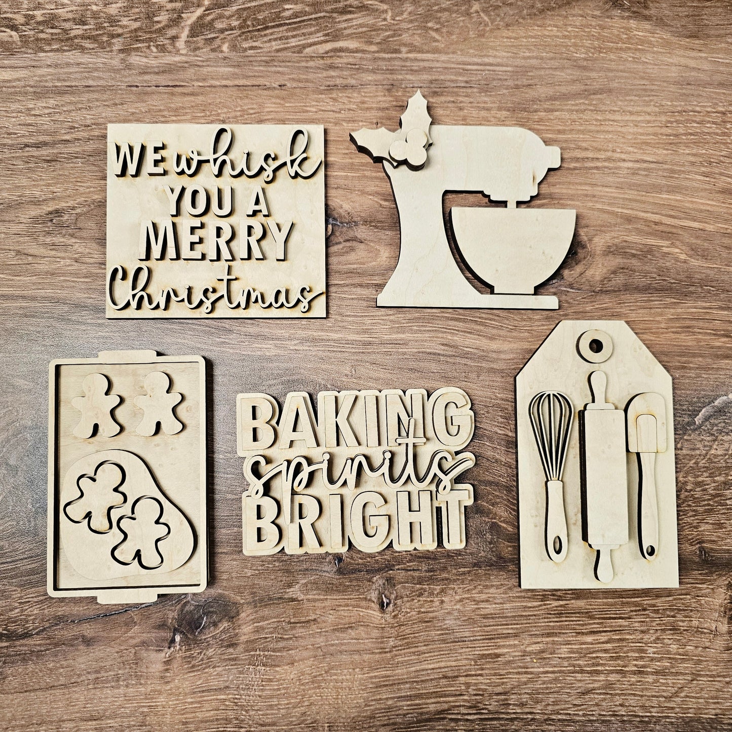 Baking Spirits Bright Tiered Tray Set